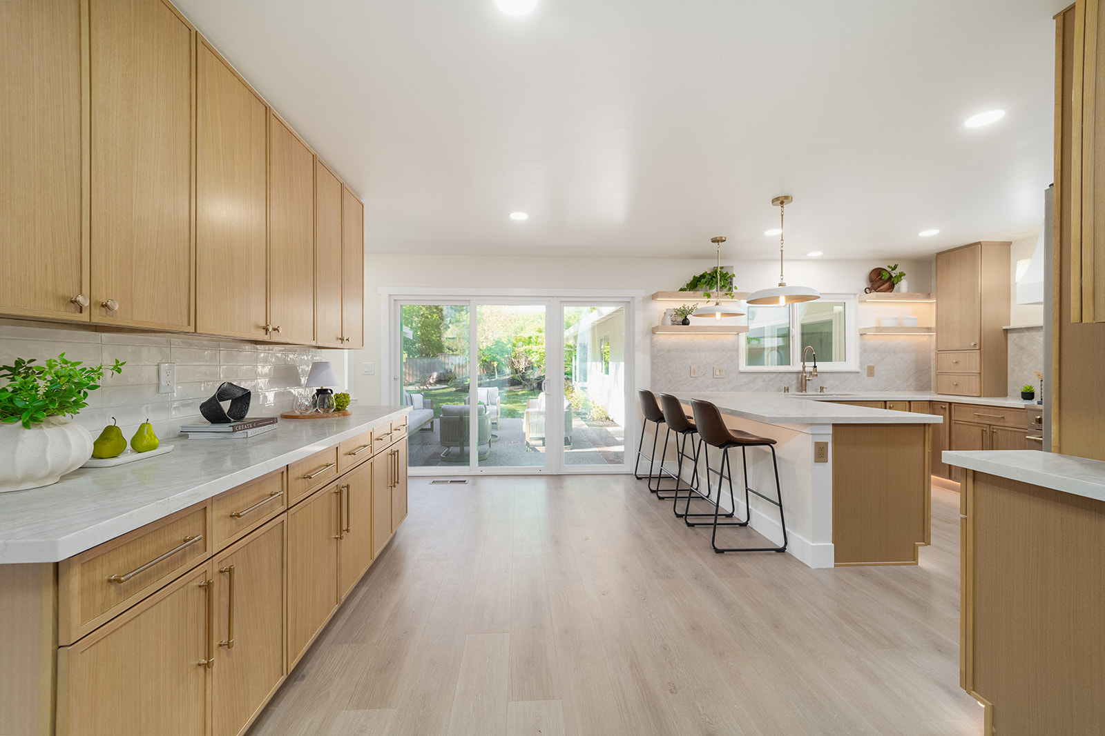 3958 Los Arabis Dr — Kitchen