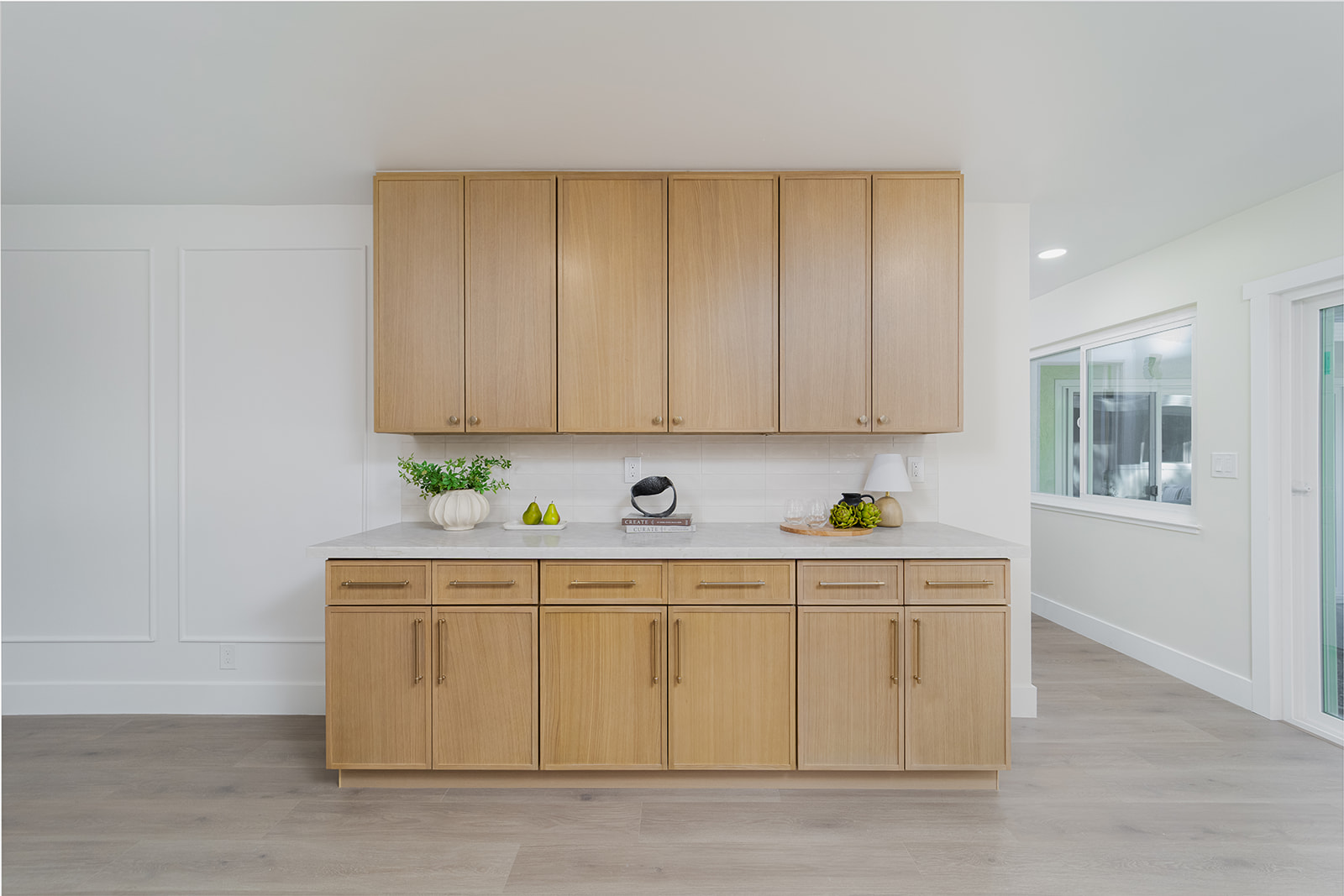 3958 Los Arabis Dr — Built-In