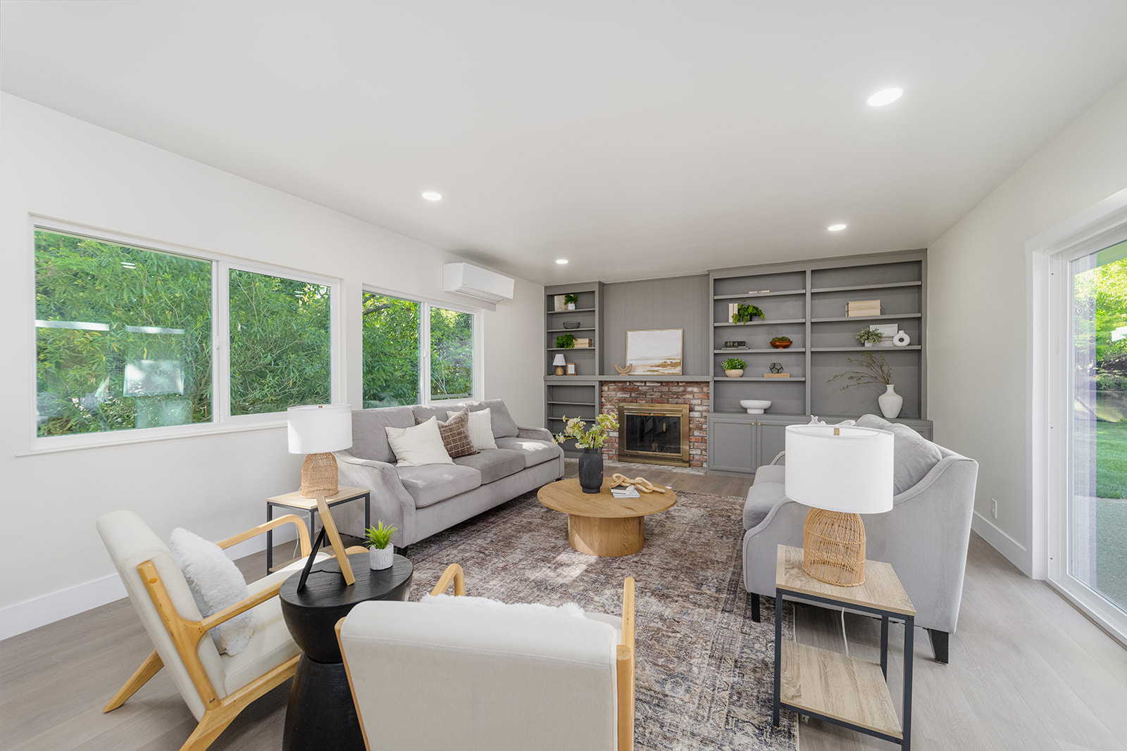 3958 Los Arabis Dr — Family Room