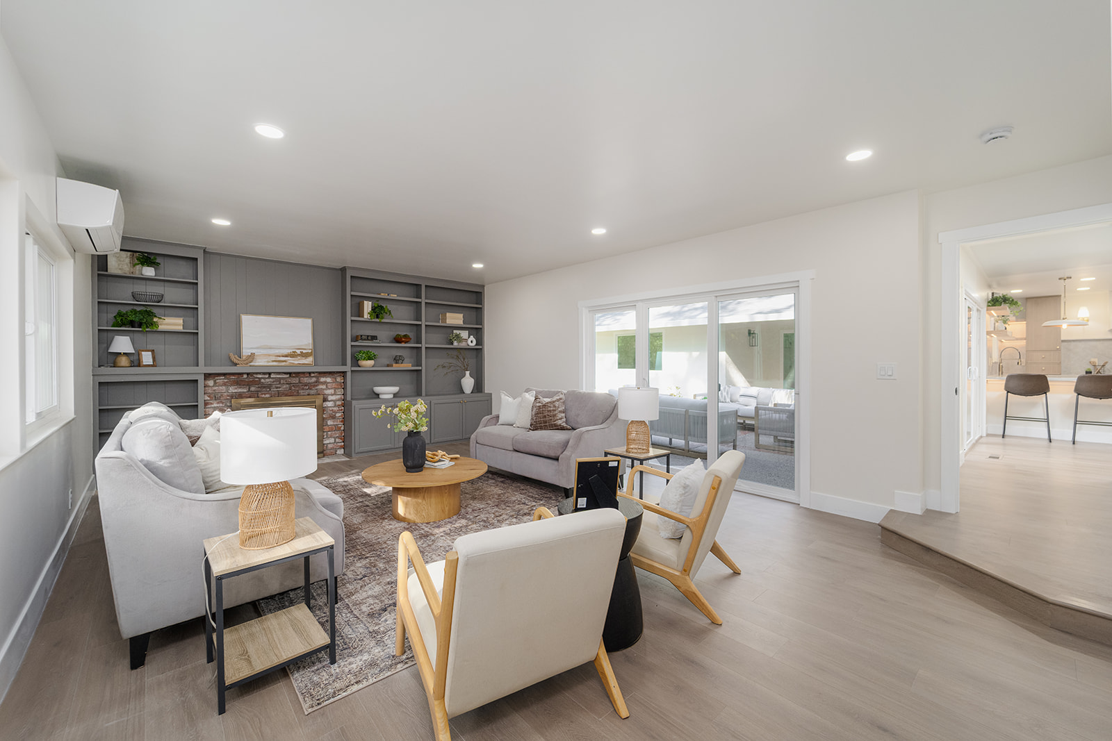 3958 Los Arabis Dr — Family Room
