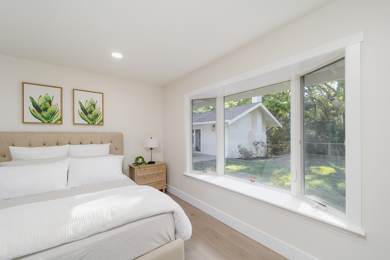 3958 Los Arabis Dr — Primary Bedroom