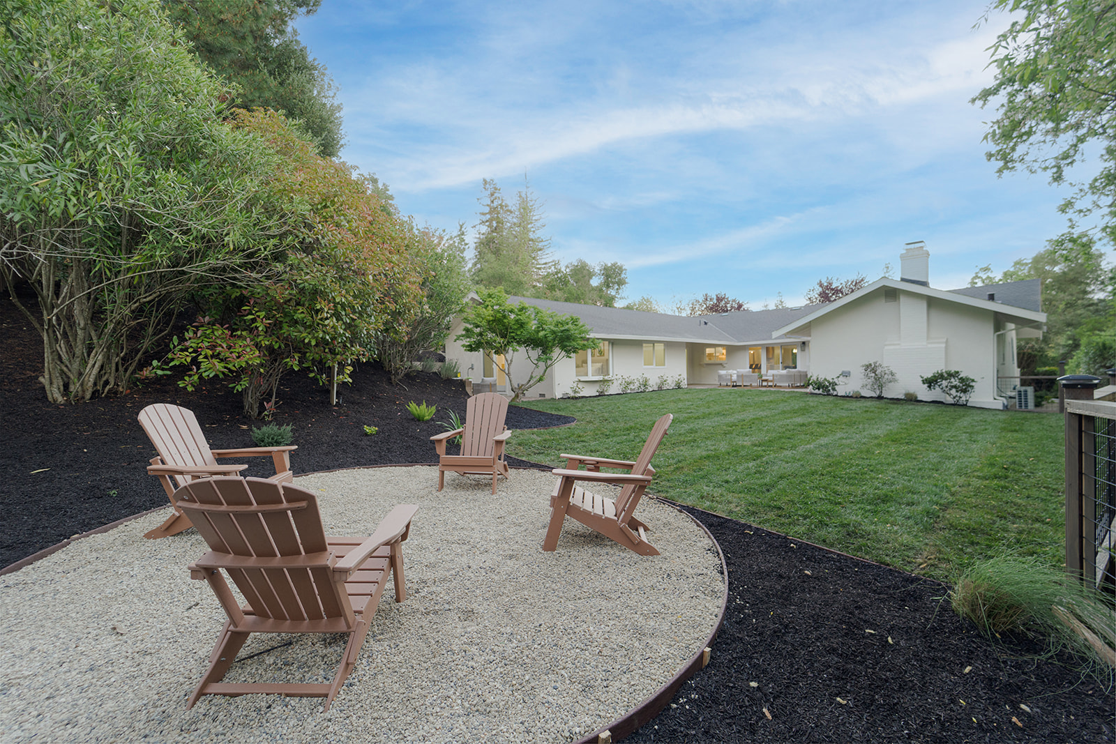 3958 Los Arabis Dr — Fire Pit