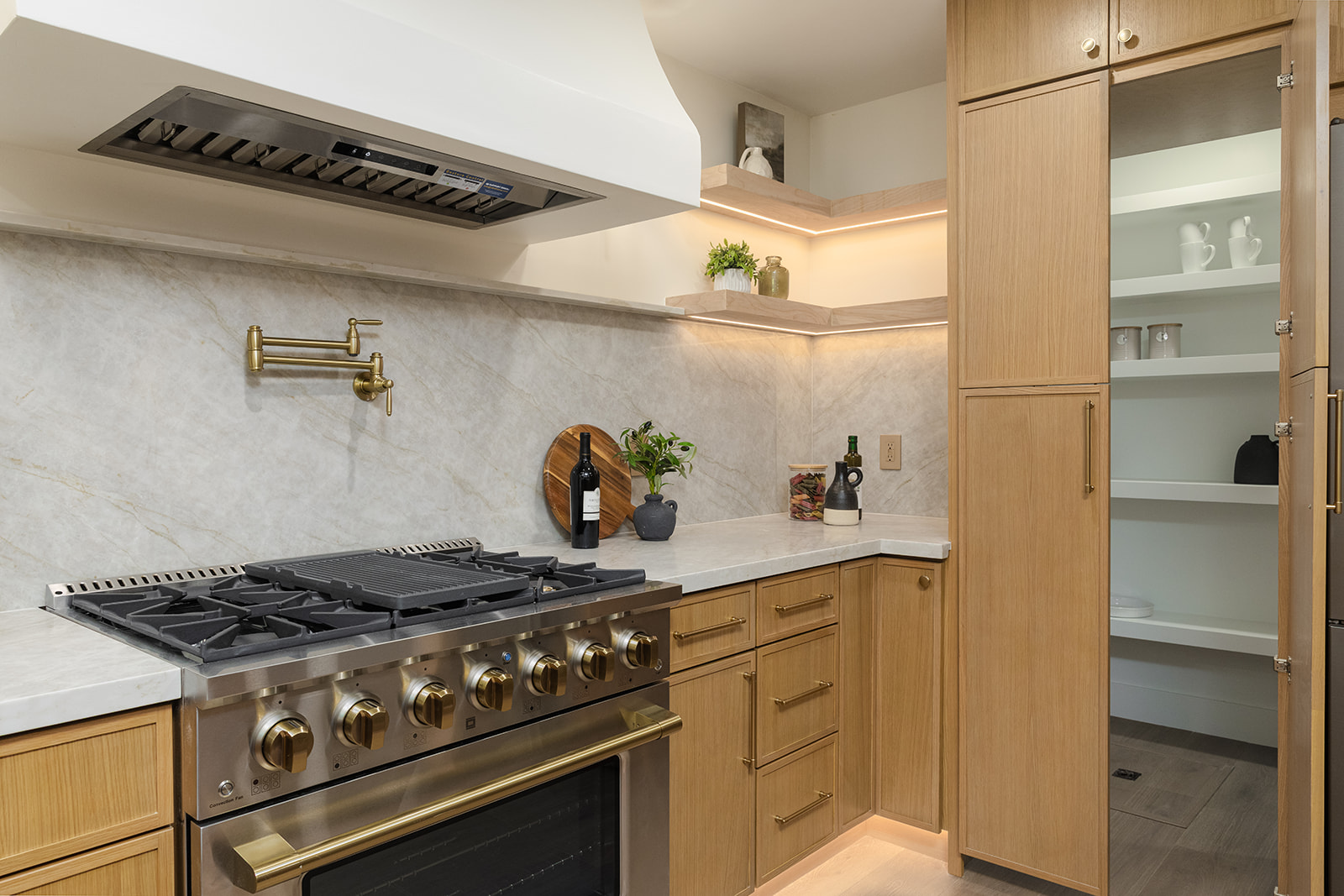 3958 Los Arabis Dr — Kitchen Range