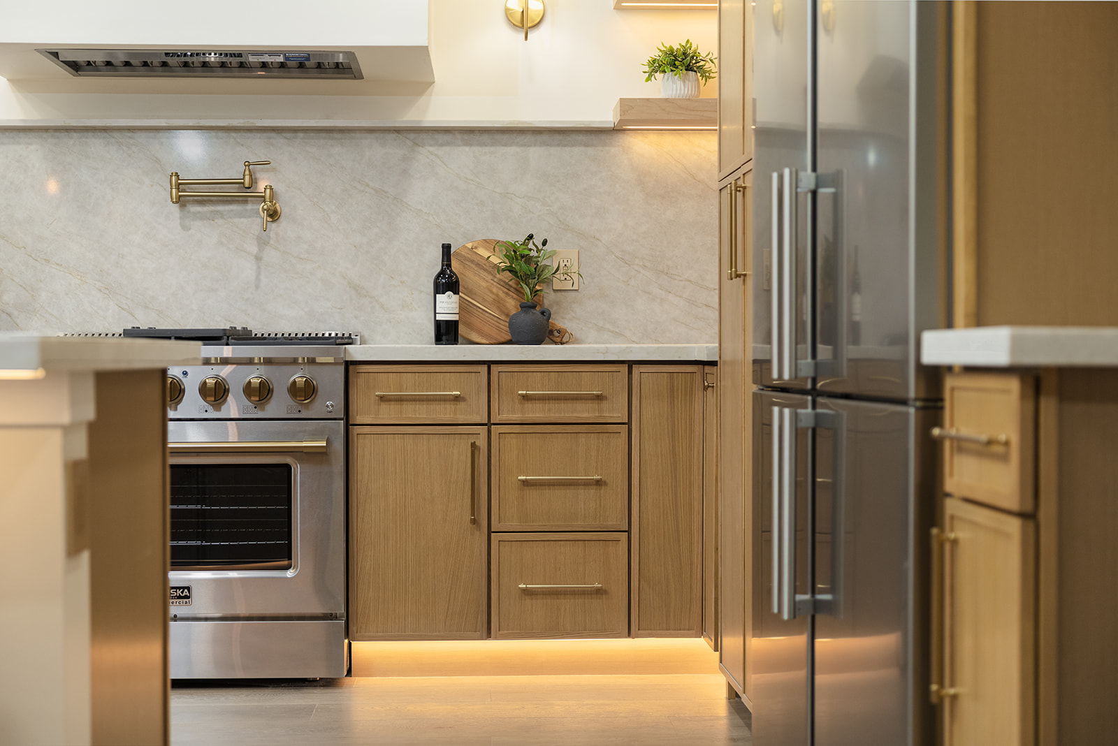 3958 Los Arabis Dr — Kitchen