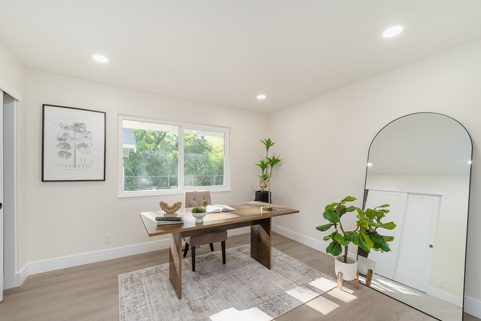 3958 Los Arabis Dr — Bedroom / Office